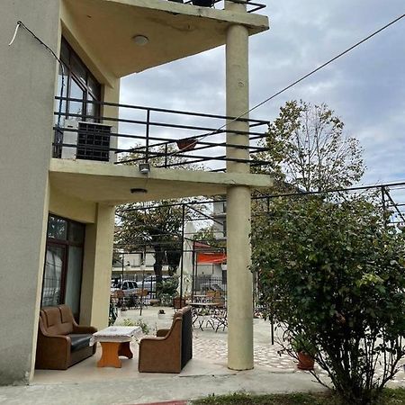 Vila George เอโฟรีเอซูด ภายนอก รูปภาพ