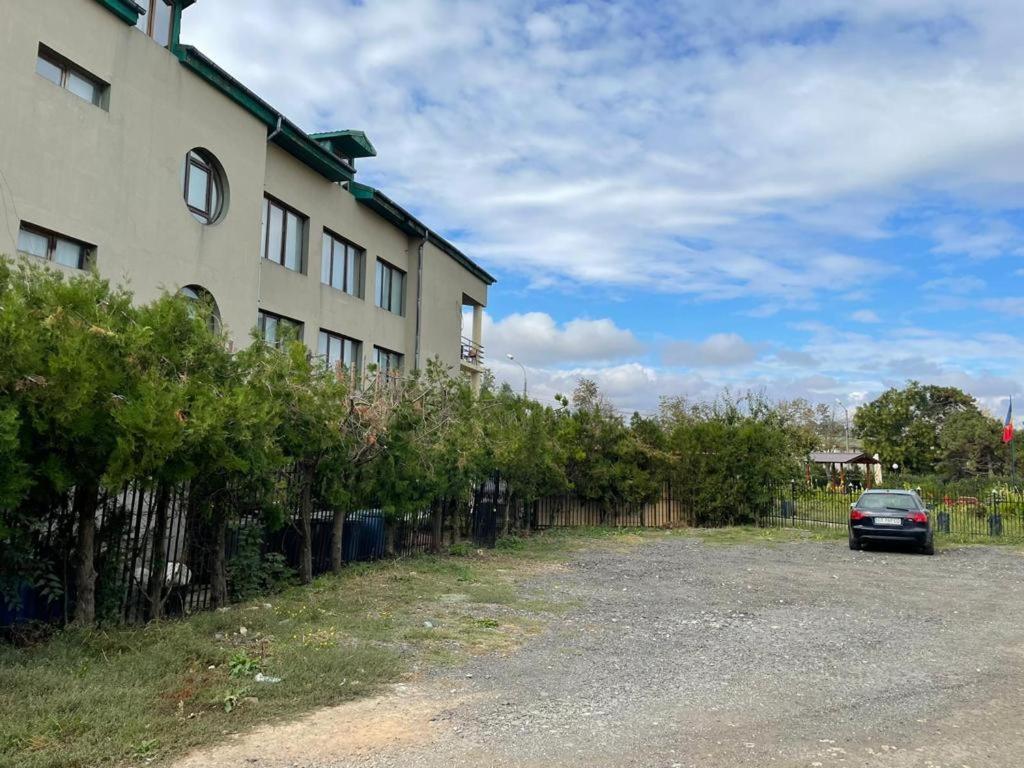 Vila George เอโฟรีเอซูด ภายนอก รูปภาพ